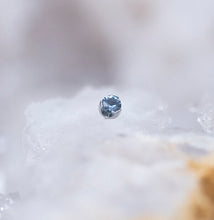 Load image into Gallery viewer, Threadless Prong-Set Gem Ends - Titanium