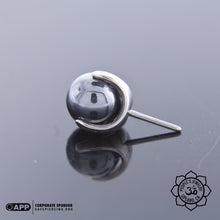 Load image into Gallery viewer, Threadless Claw-Set Gem, 4mm, 12g/14g
